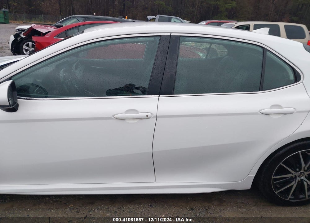 2021 TOYOTA CAMRY SE VIN: 4T1G11AK3MU610051