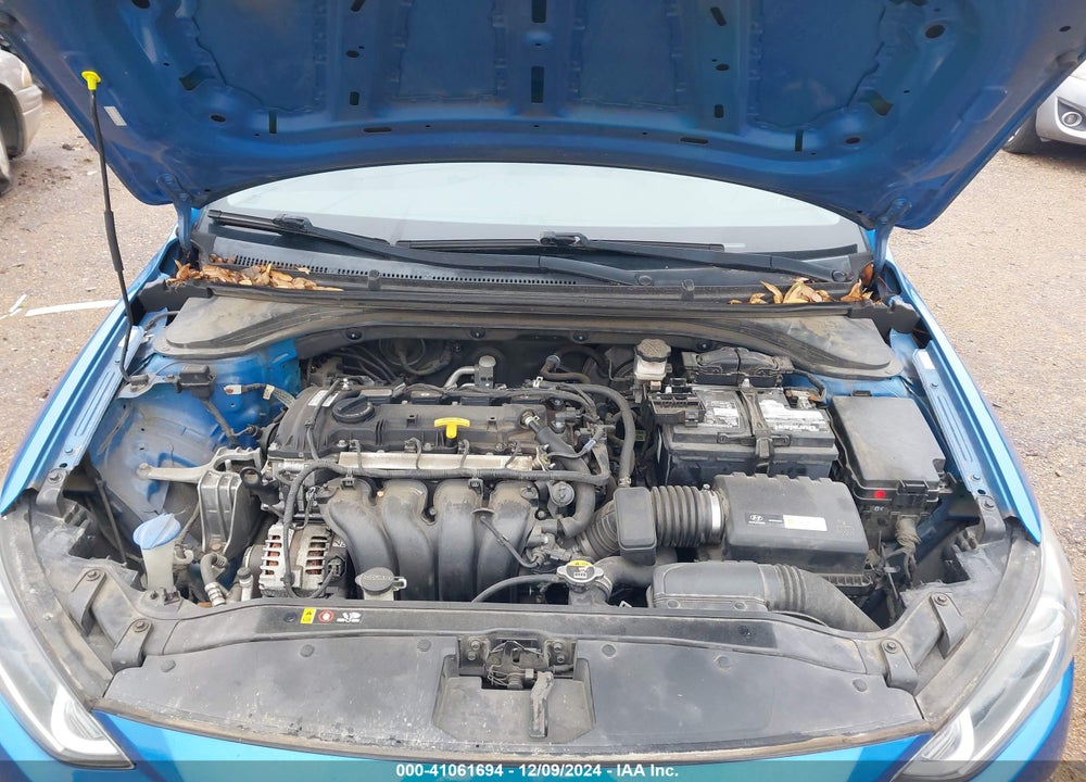 2017 HYUNDAI ELANTRA SE VIN: KMHD74LF2HU210359