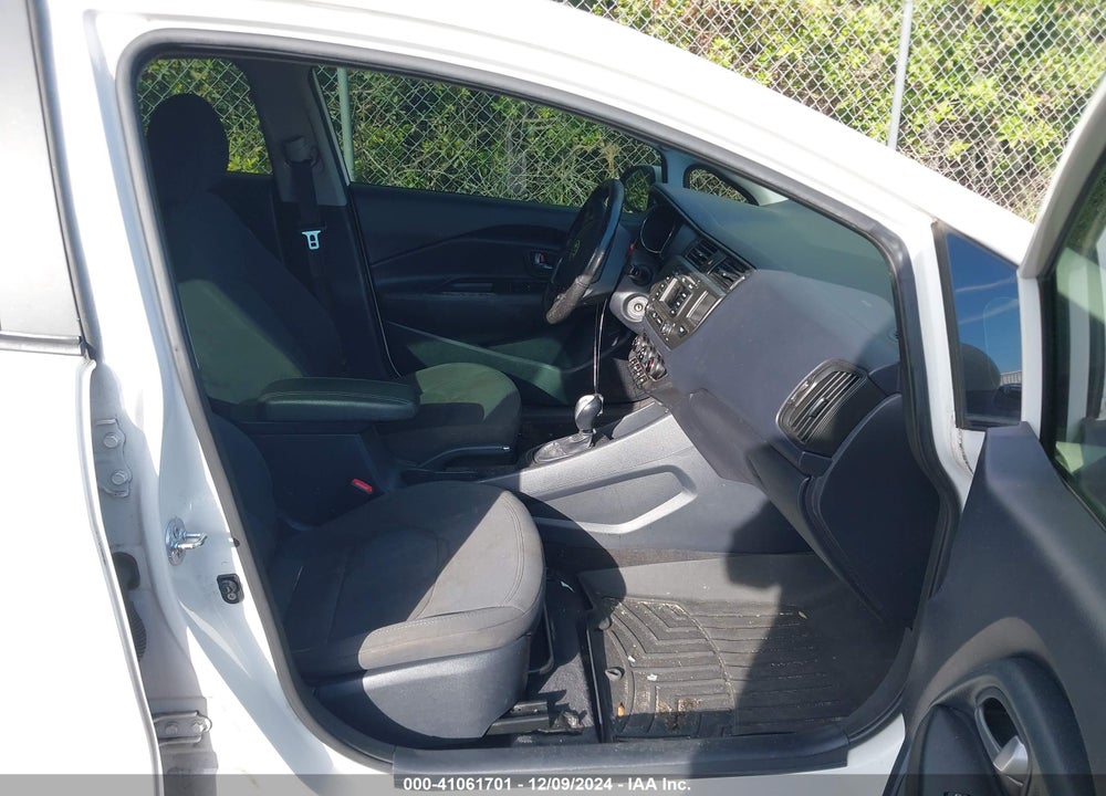 2012 KIA RIO5 SX VIN: KNADN5A3XC6082102