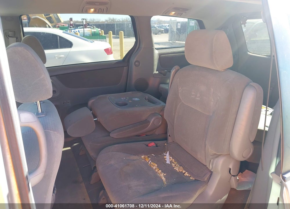 2004 TOYOTA SIENNA LE VIN: 5TDZA23C14S134623