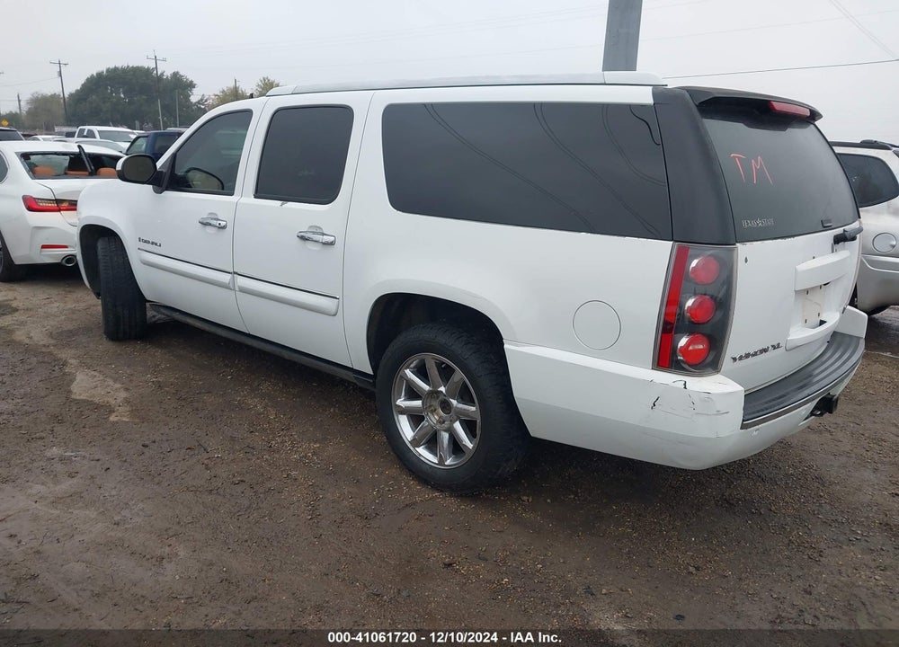2007 GMC YUKON XL 1500 DENALI VIN: 1GKFK66857J386444