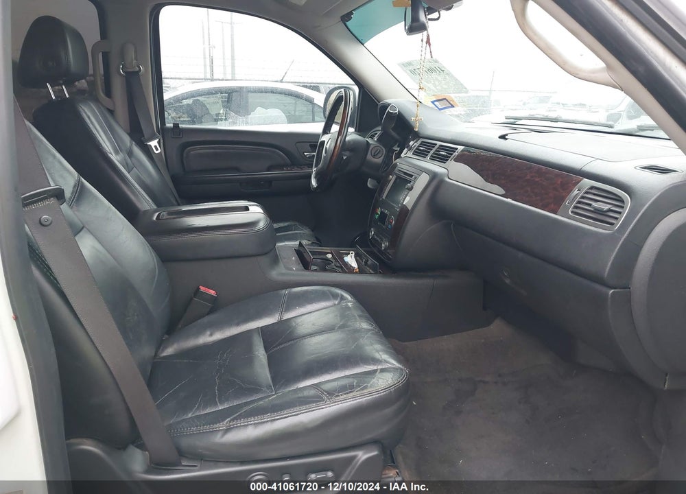 2007 GMC YUKON XL 1500 DENALI VIN: 1GKFK66857J386444