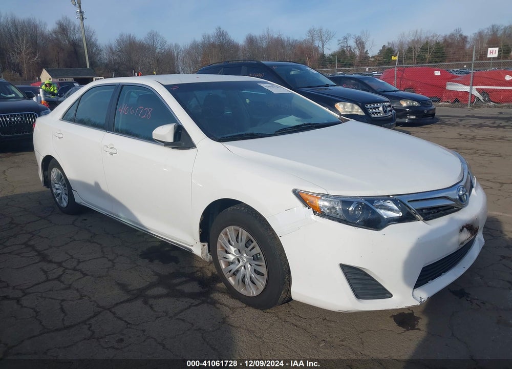 2014 TOYOTA CAMRY HYBRID LE VIN: 4T1BD1FK5EU100232