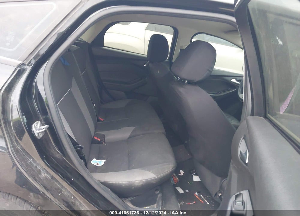 2014 FORD FOCUS SE VIN: 1FADP3K29EL208547