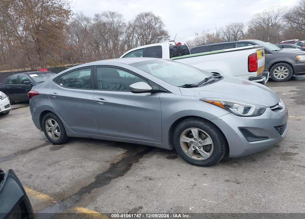 2015 HYUNDAI ELANTRA SE VIN: 5NPDH4AE7FH622148