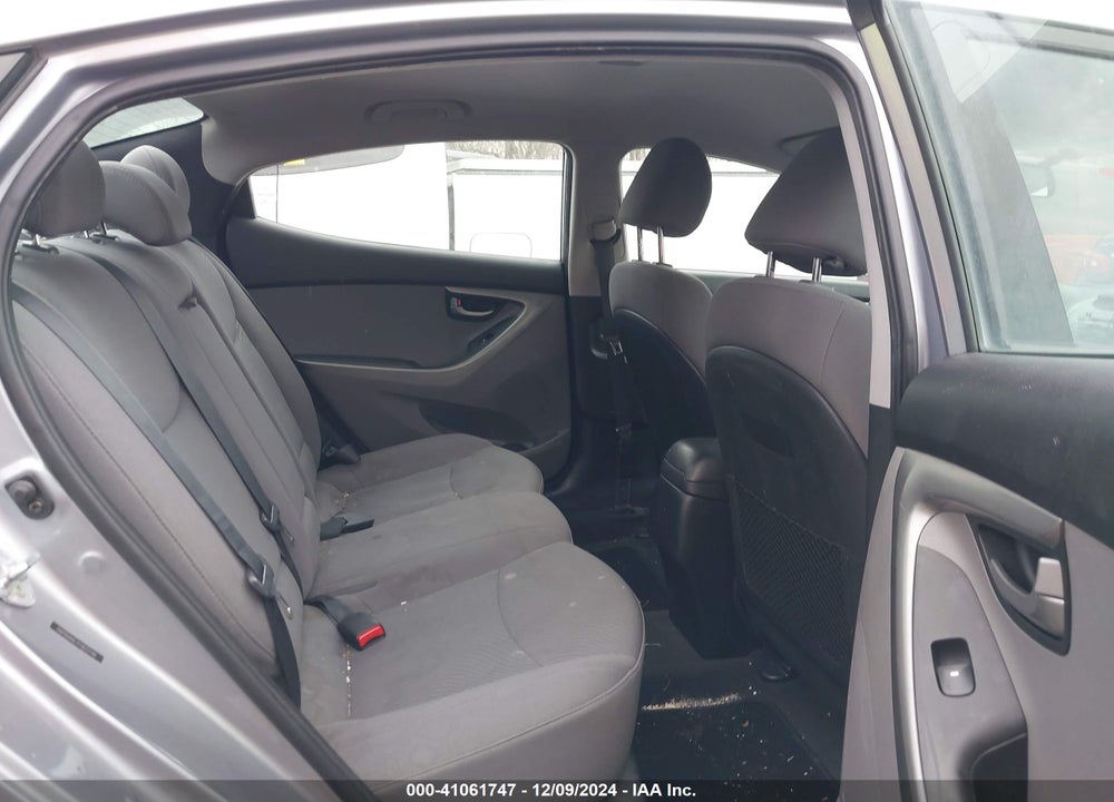 2015 HYUNDAI ELANTRA SE VIN: 5NPDH4AE7FH622148