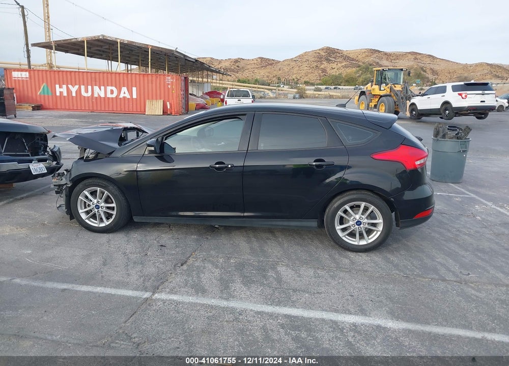 2016 FORD FOCUS SE VIN: 1FADP3K21GL285481