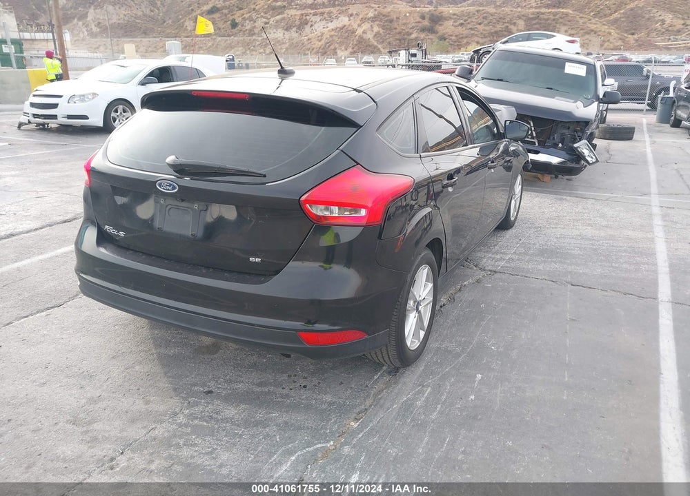 2016 FORD FOCUS SE VIN: 1FADP3K21GL285481