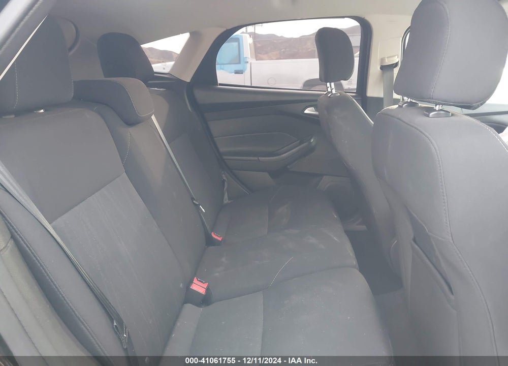 2016 FORD FOCUS SE VIN: 1FADP3K21GL285481