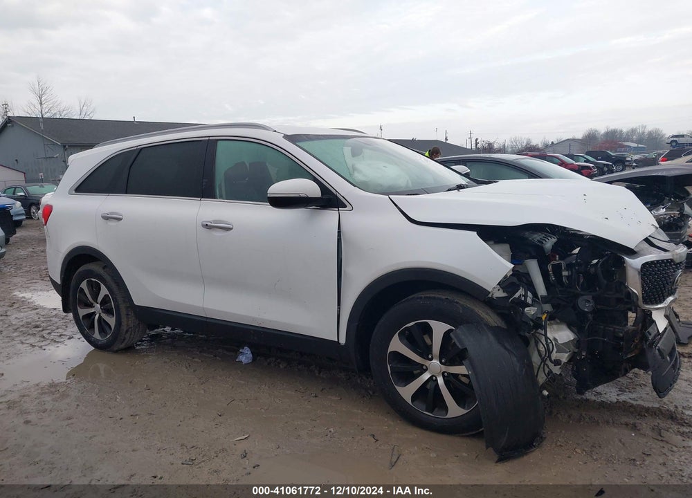 2016 KIA SORENTO 2.0T EX VIN: 5XYPH4A14GG049566
