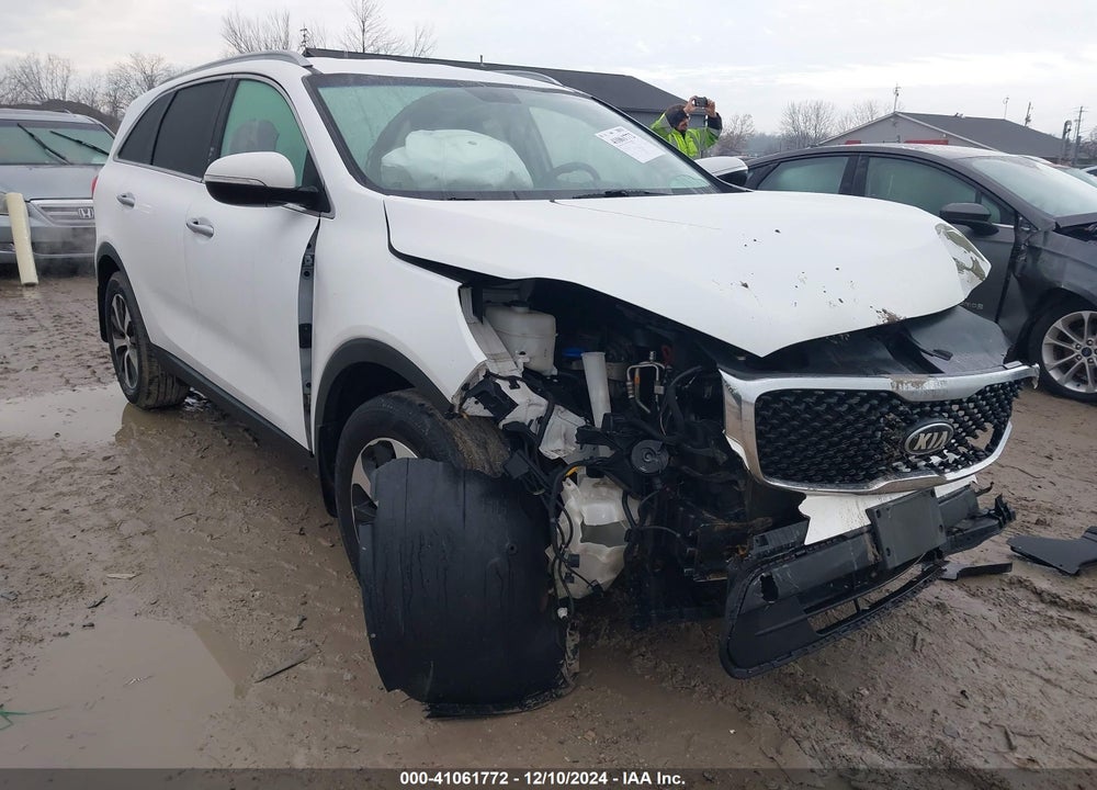 2016 KIA SORENTO 2.0T EX VIN: 5XYPH4A14GG049566