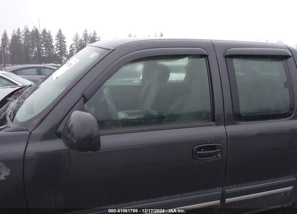 2005 CHEVROLET SILVERADO 1500 LS VIN: 1GCEK19Z15Z297175