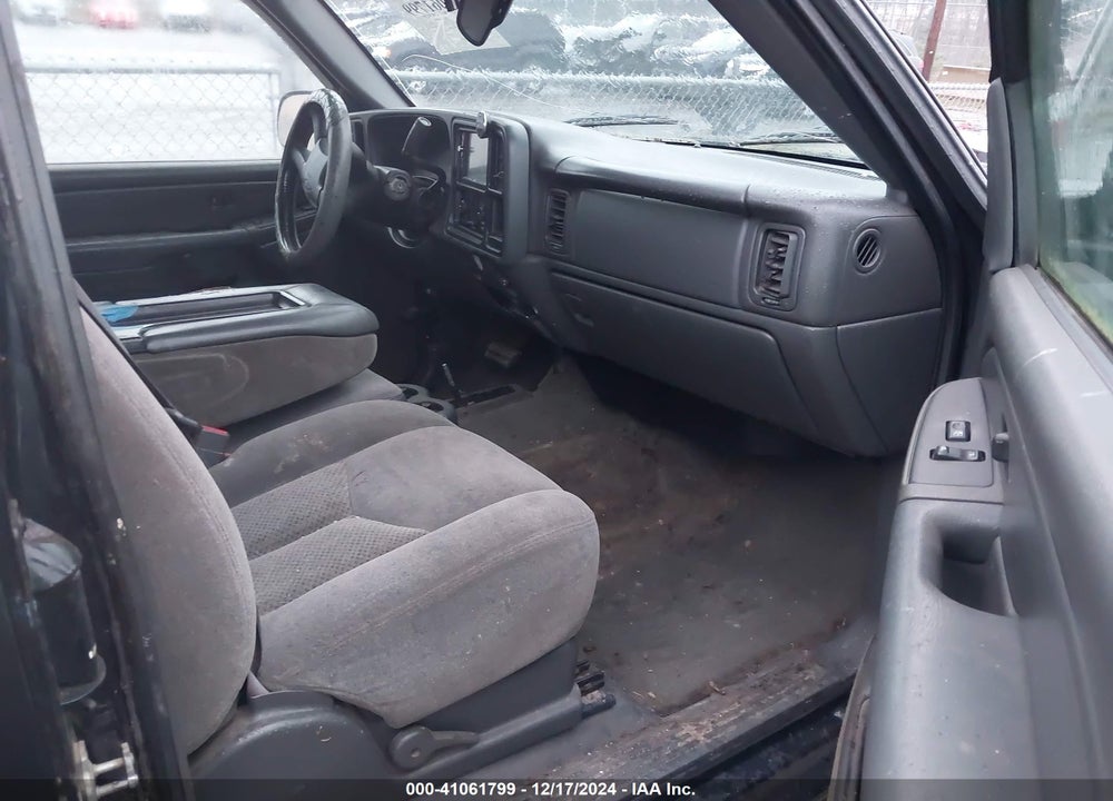 2005 CHEVROLET SILVERADO 1500 LS VIN: 1GCEK19Z15Z297175