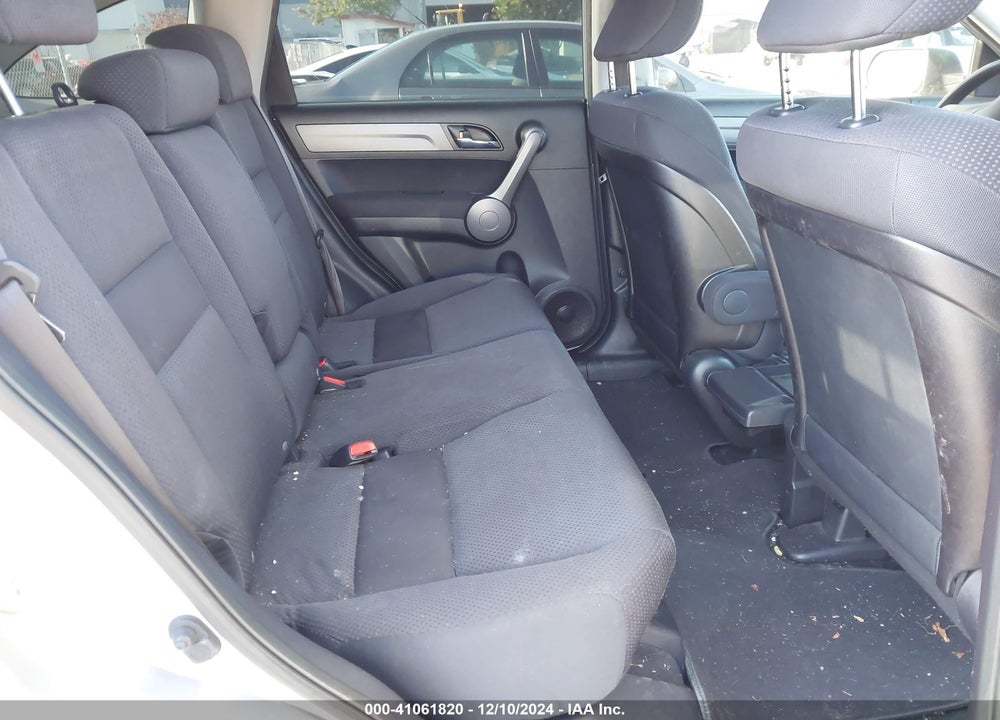 2008 HONDA CR-V LX VIN: JHLRE38388C001340
