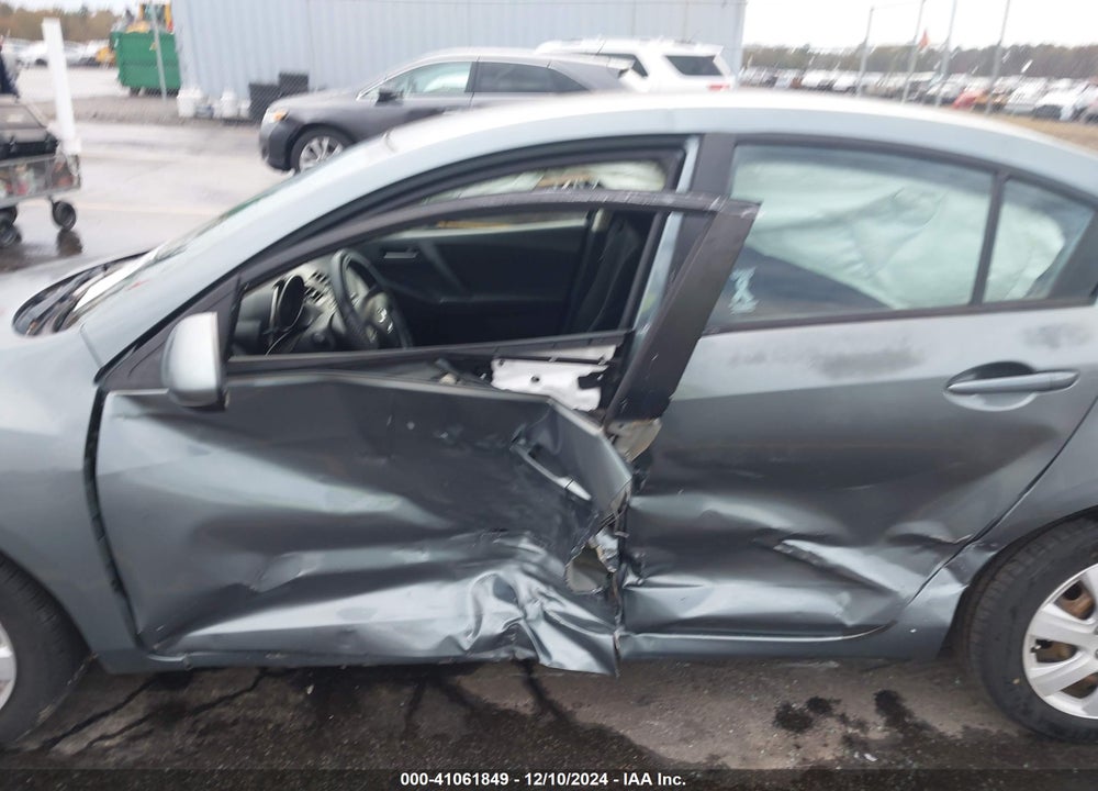 2013 MAZDA 3 I SV VIN: JM1BL1TG4D1757871