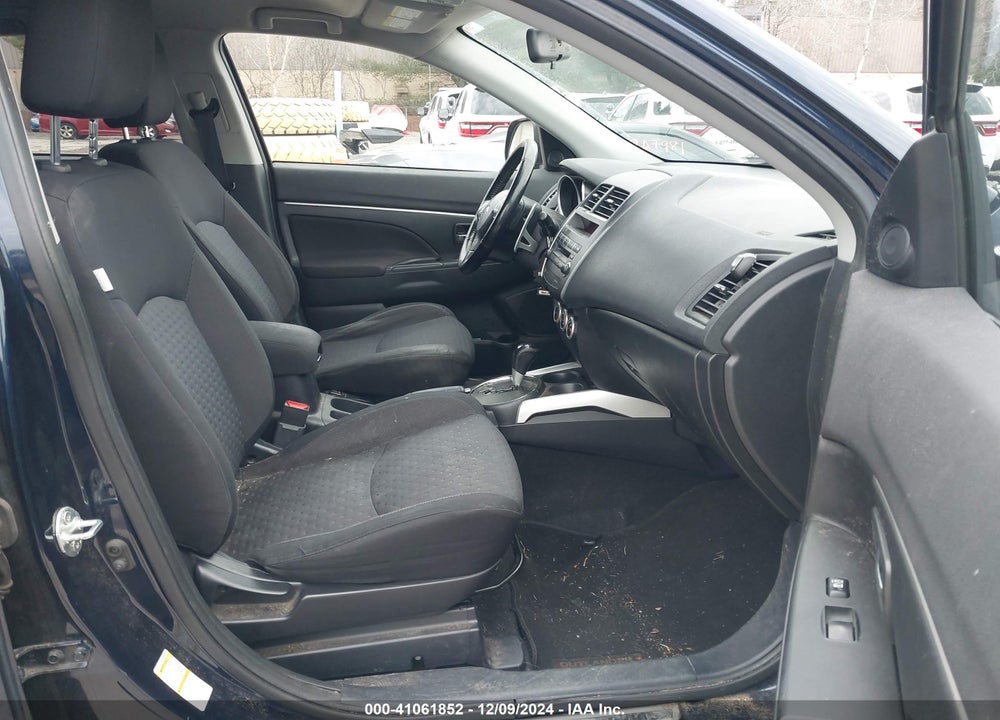 2011 MITSUBISHI OUTLANDER SPORT SE VIN: JA4AR4AU1BZ005901