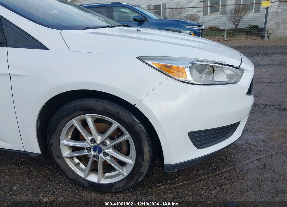 2016 FORD FOCUS SE VIN: 1FADP3F26GL220264