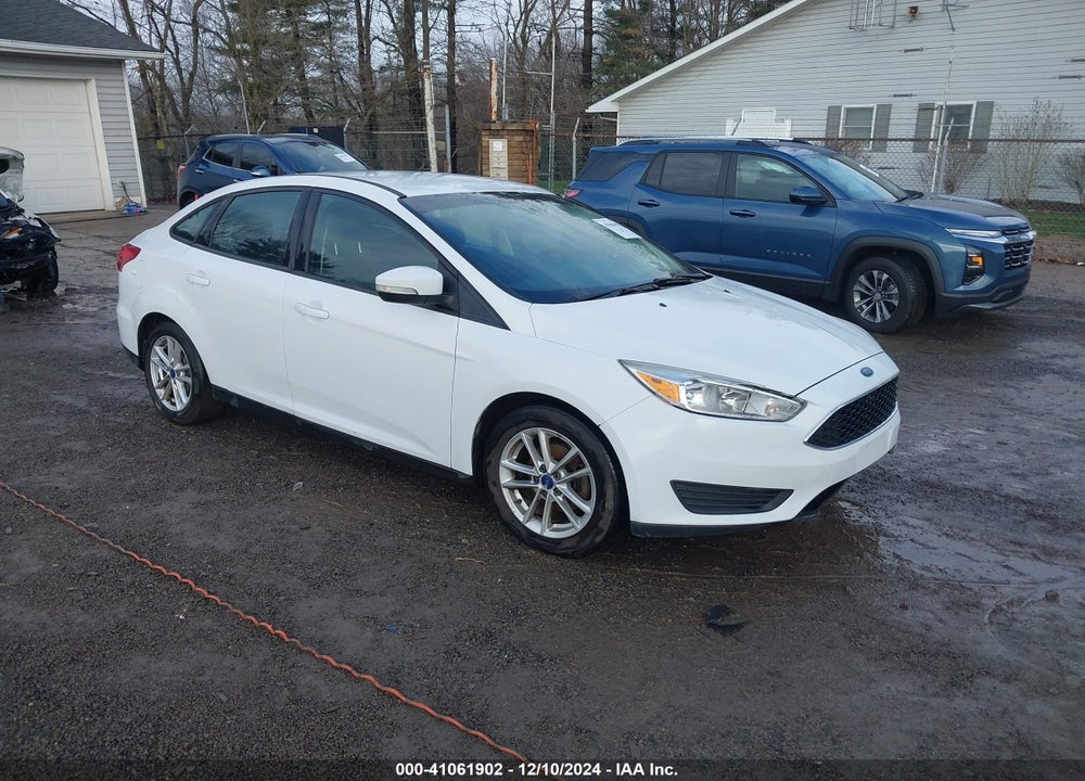 2016 FORD FOCUS SE VIN: 1FADP3F26GL220264