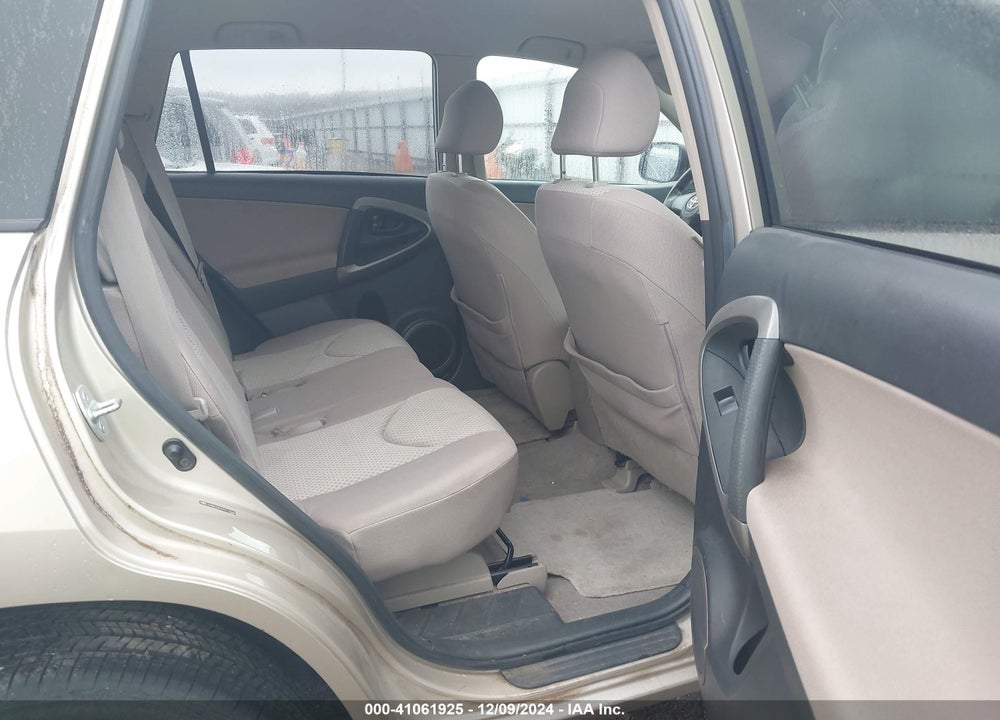 2007 TOYOTA RAV4 VIN: JTMBD33V475113646