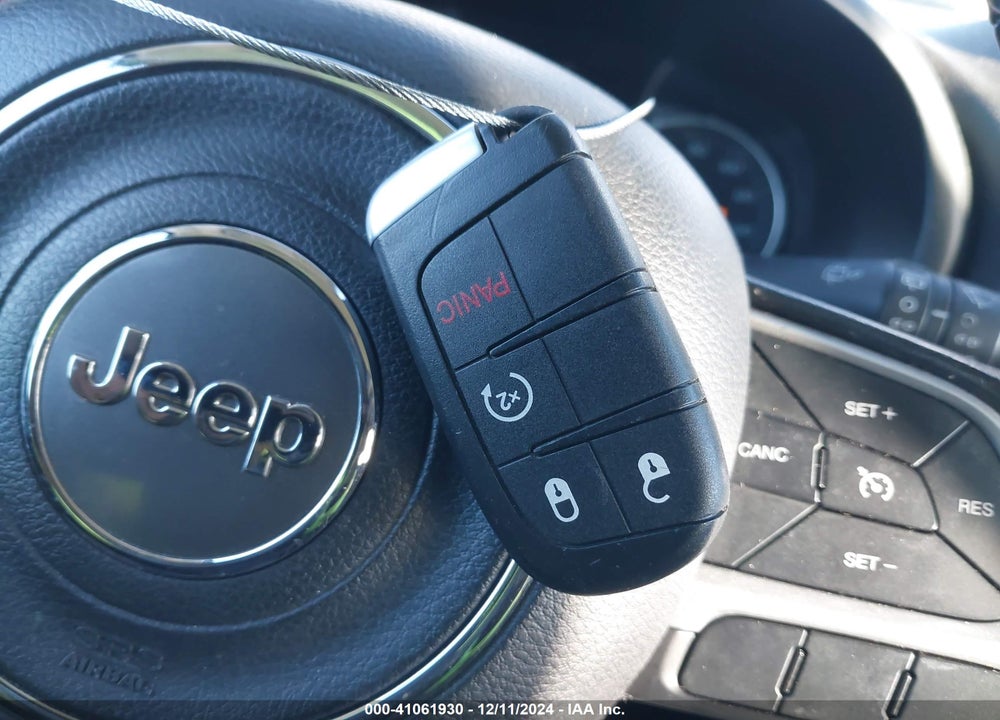 2015 JEEP RENEGADE TRAILHAWK VIN: ZACCJBCT8FPB80889