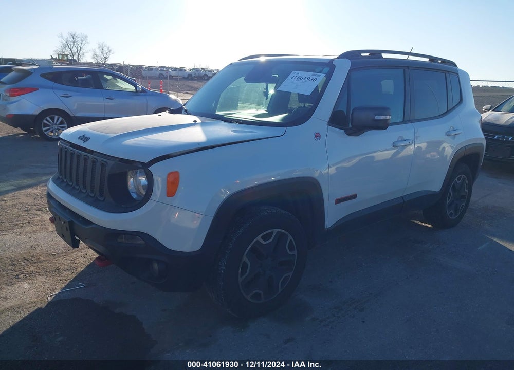 2015 JEEP RENEGADE TRAILHAWK VIN: ZACCJBCT8FPB80889