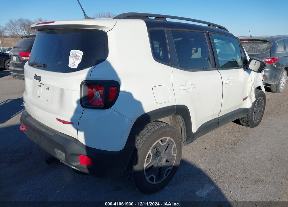 2015 JEEP RENEGADE TRAILHAWK VIN: ZACCJBCT8FPB80889