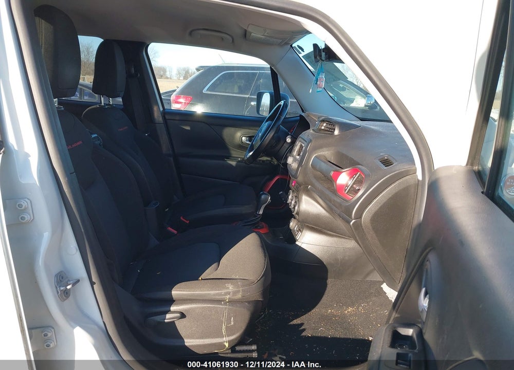 2015 JEEP RENEGADE TRAILHAWK VIN: ZACCJBCT8FPB80889
