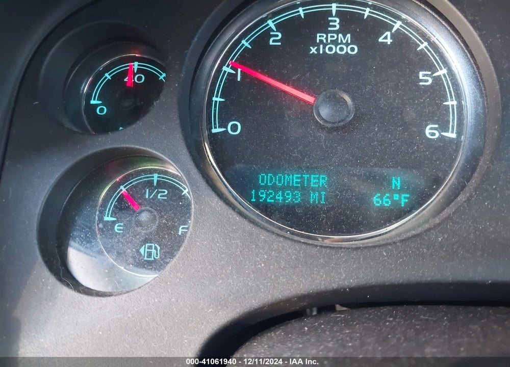 2013 CHEVROLET TAHOE LS VIN: 1GNSCAE08DR170016