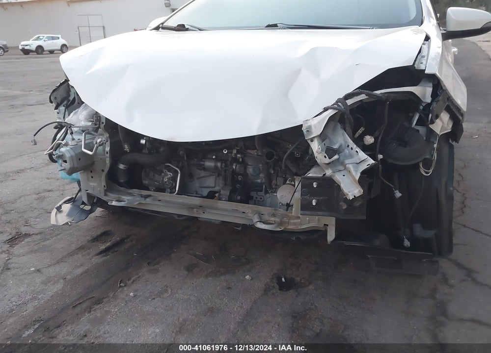 2019 TOYOTA COROLLA SE VIN: 5YFBURHE2KP857009