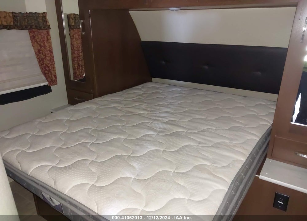 2018 FOREST RIVER WILDCAT TRAVEL TRAILER VIN: 5ZT2WCWB4JB400729