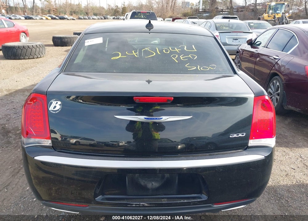 2019 CHRYSLER 300 TOURING VIN: 2C3CCAAG4KH601680