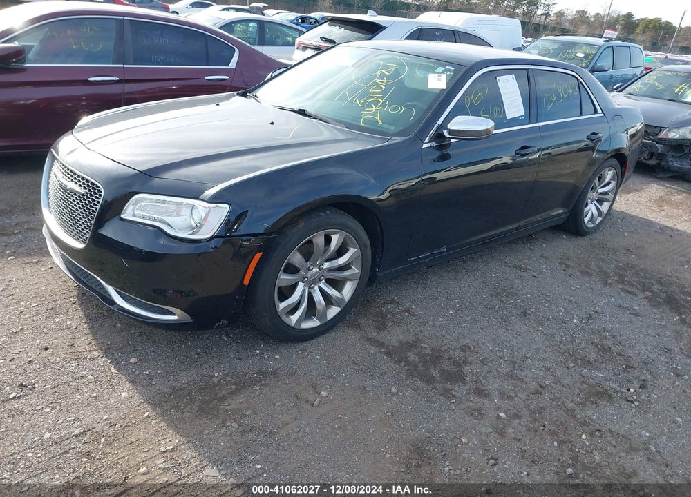 2019 CHRYSLER 300 TOURING VIN: 2C3CCAAG4KH601680