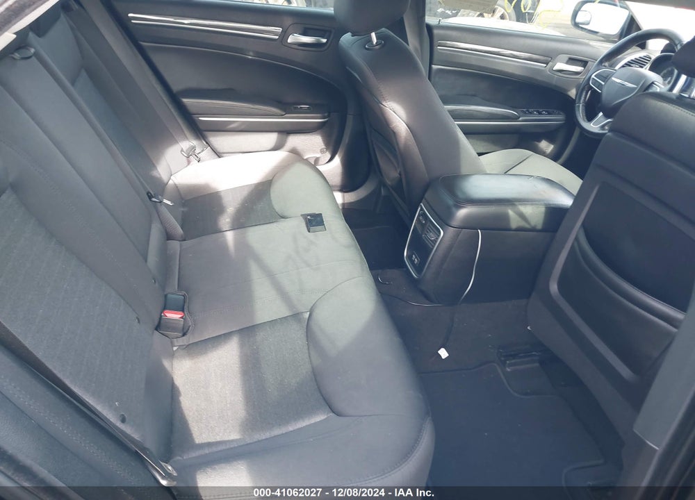 2019 CHRYSLER 300 TOURING VIN: 2C3CCAAG4KH601680