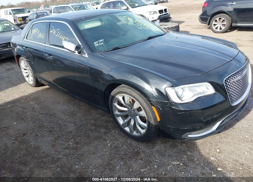 2019 CHRYSLER 300 TOURING VIN: 2C3CCAAG4KH601680