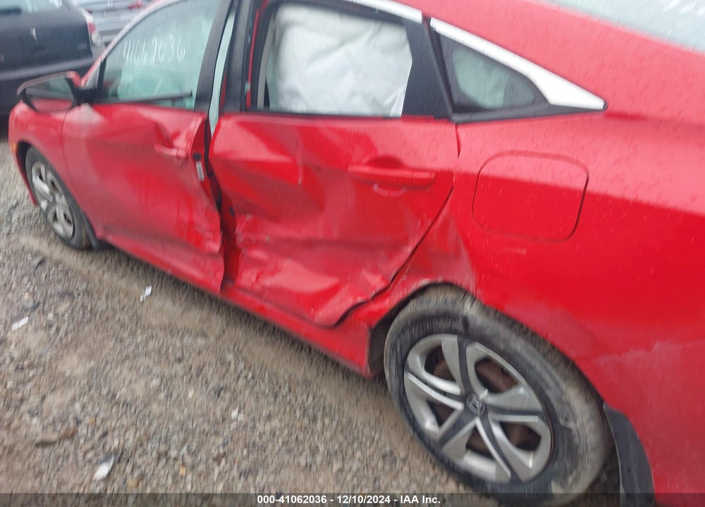 2018 HONDA CIVIC LX VIN: 2HGFC2F52JH591477
