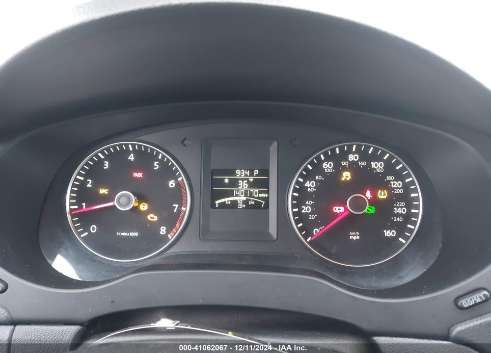 2014 VOLKSWAGEN JETTA 1.8T SE VIN: 3VWD17AJ6EM401004