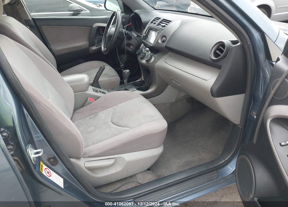 2008 TOYOTA RAV4 VIN: JTMBD33V586071287