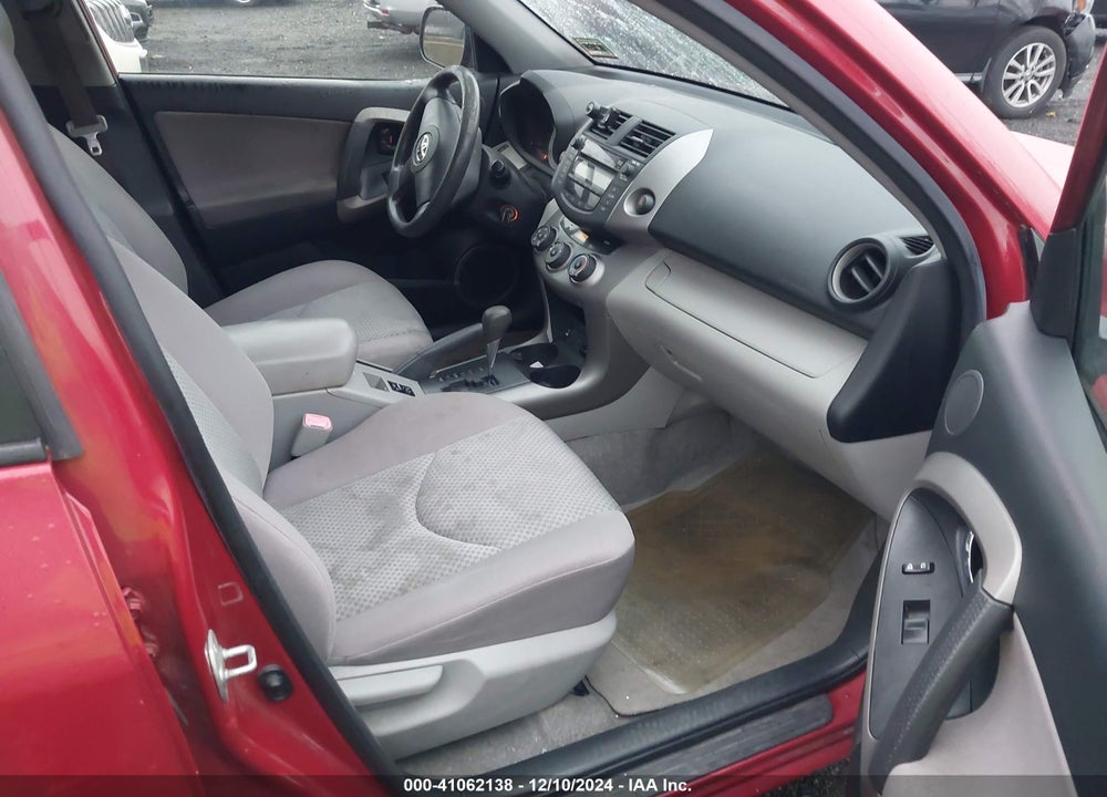 2008 TOYOTA RAV4 BASE V6 VIN: JTMBK33V685043915