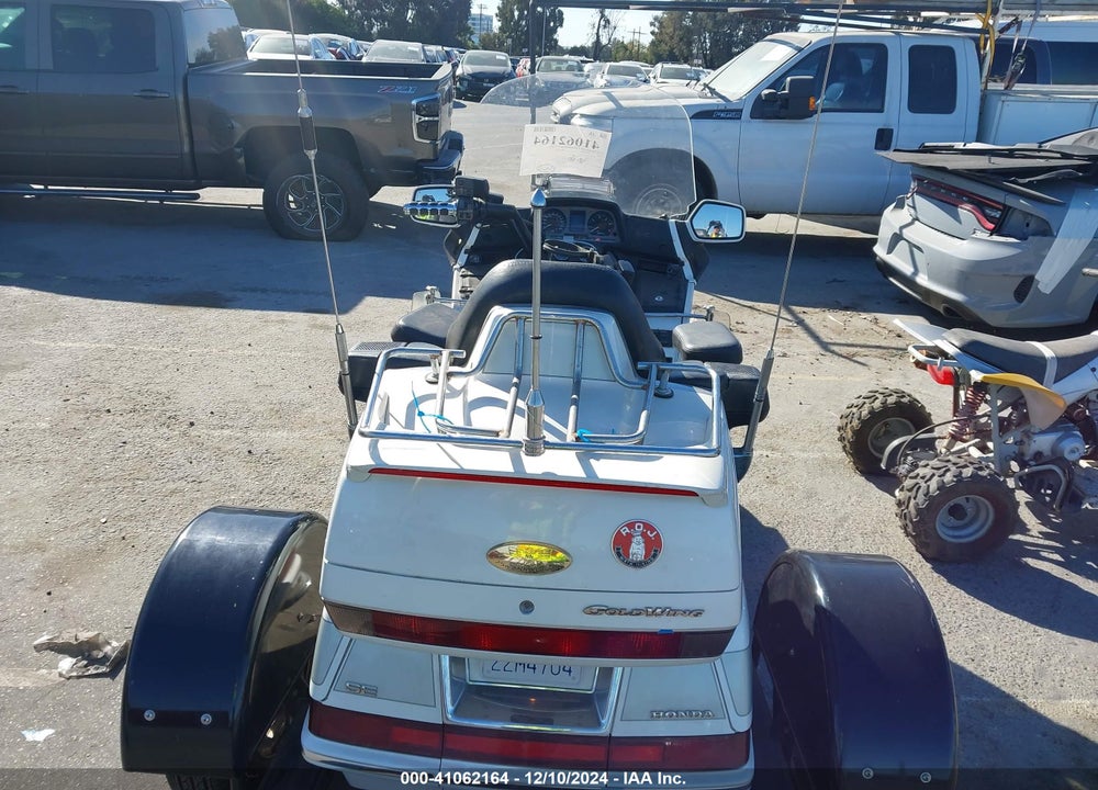 2000 HONDA GL1500 SE12 VIN: 1HFSC224XYA200116