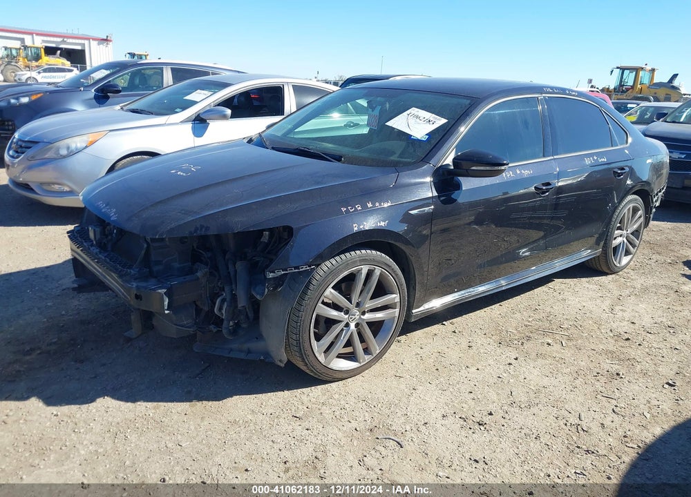 2018 VOLKSWAGEN PASSAT VIN: 1VWAA7A35JC033544
