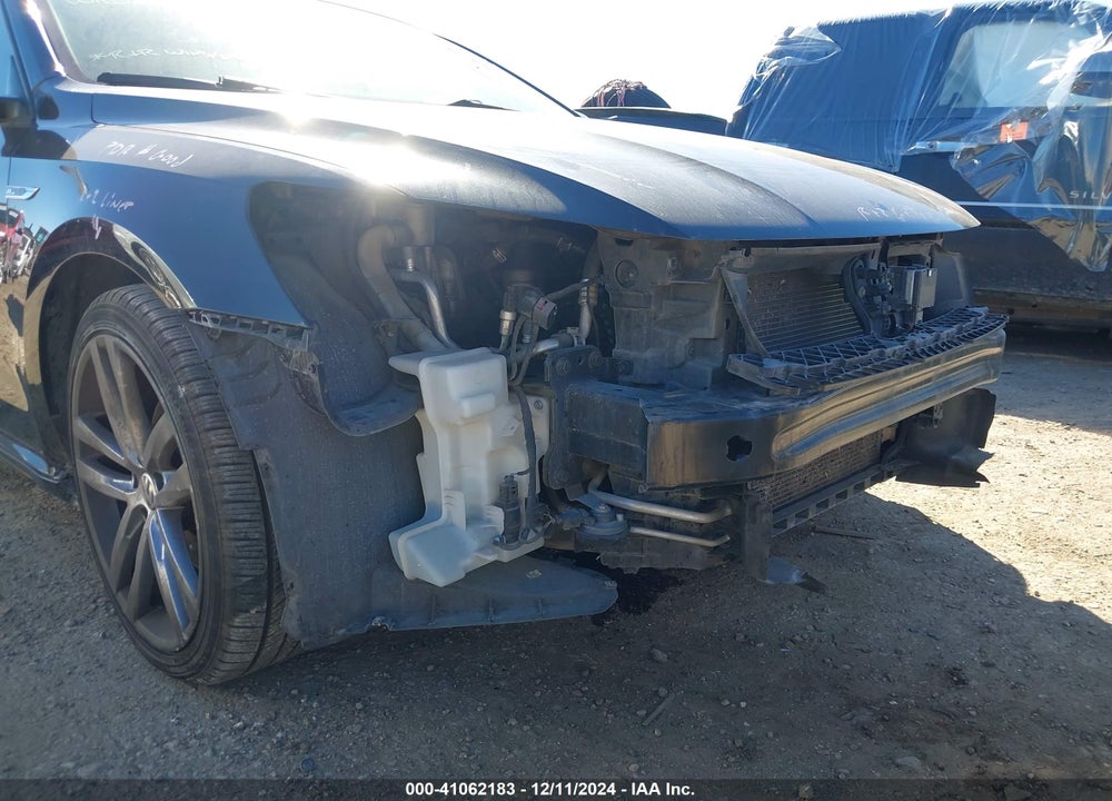 2018 VOLKSWAGEN PASSAT VIN: 1VWAA7A35JC033544