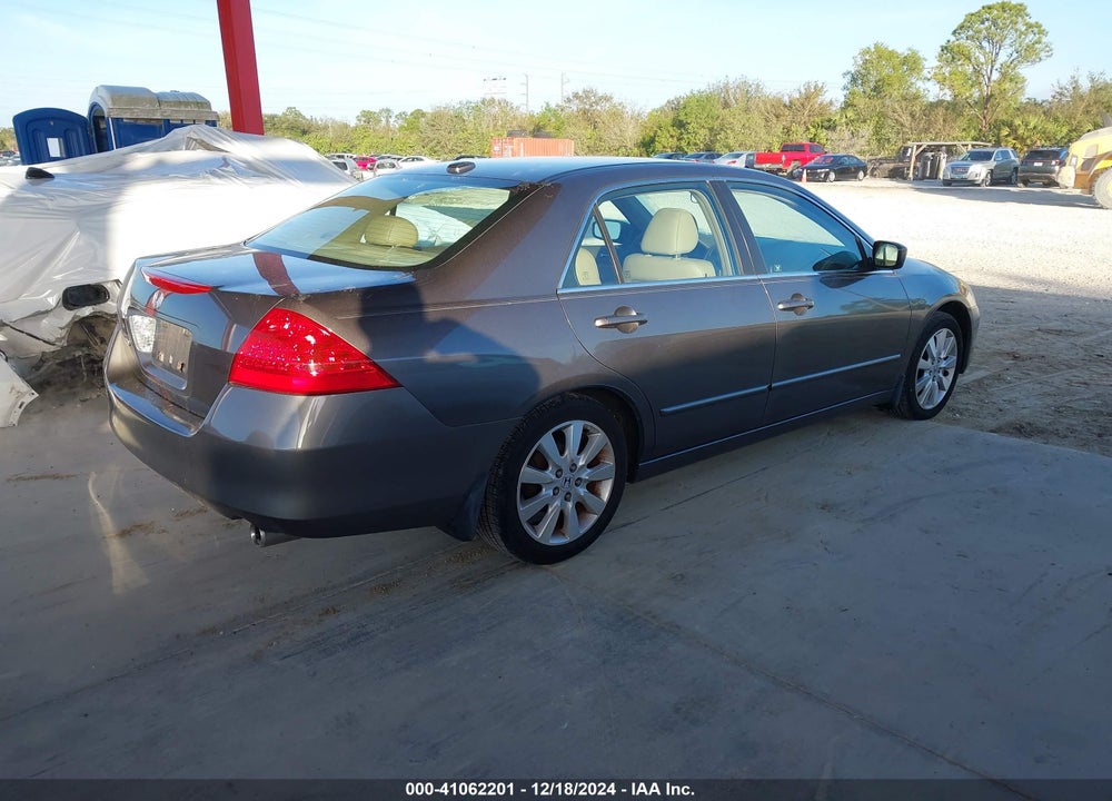 2007 HONDA ACCORD 3.0 EX VIN: 1HGCM665X7A067427