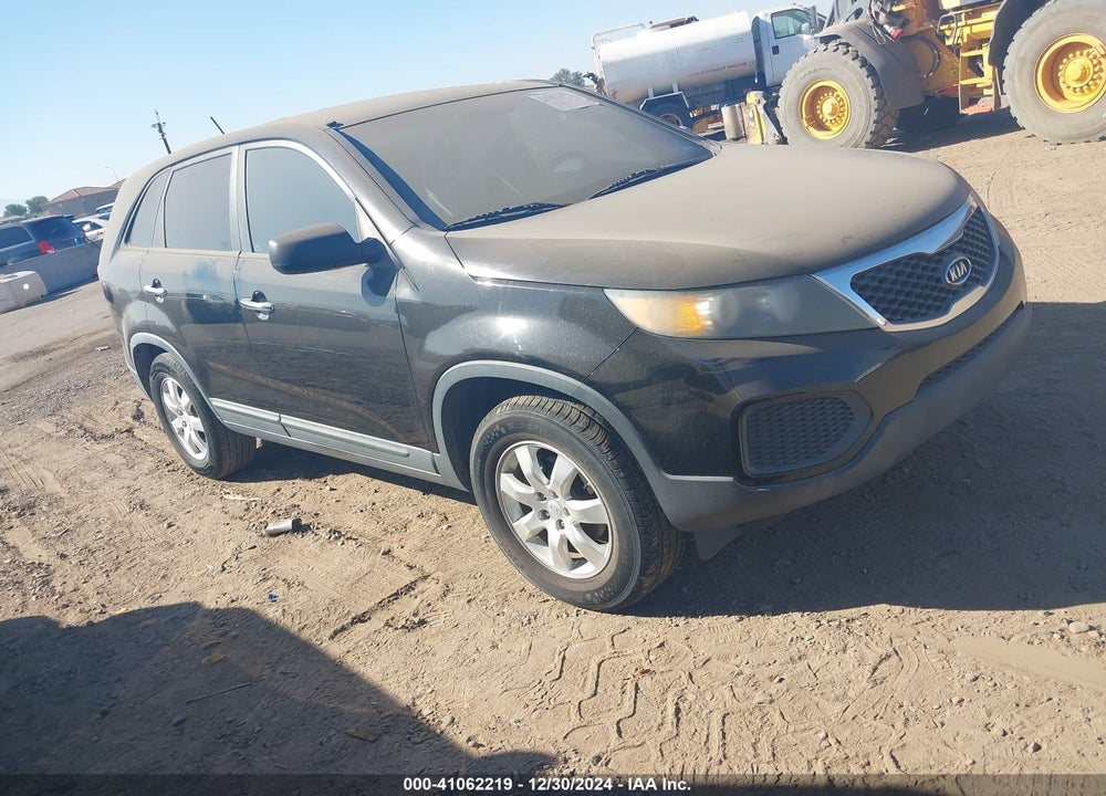 2011 KIA SORENTO VIN: 5XYKT3A15BG008570