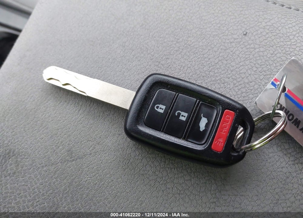 2019 HONDA CR-V LX VIN: 2HKRW6H38KH203313
