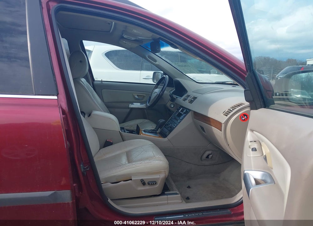 2006 VOLVO XC90 2.5T VIN: YV4CZ592161306080