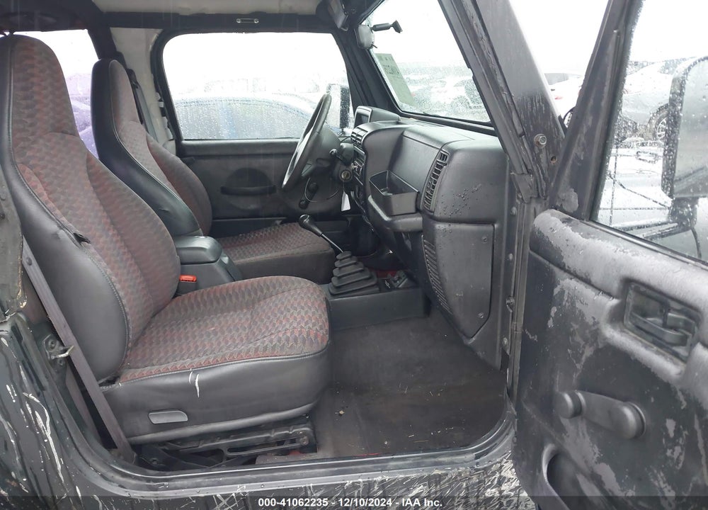2000 JEEP WRANGLER SE VIN: 1J4FA29P8YP711025