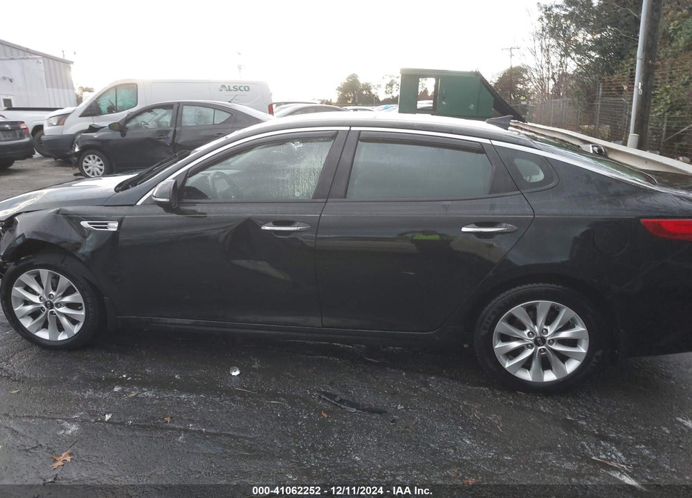 2016 KIA OPTIMA EX VIN: 5XXGU4L3XGG120641