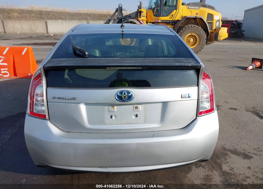 2013 TOYOTA PRIUS TWO VIN: JTDKN3DU3D5571306