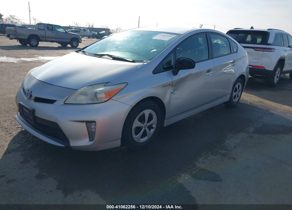 2013 TOYOTA PRIUS TWO VIN: JTDKN3DU3D5571306