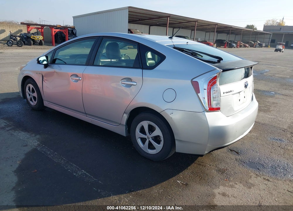 2013 TOYOTA PRIUS TWO VIN: JTDKN3DU3D5571306